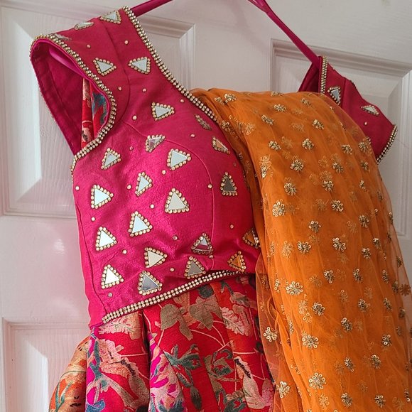 Lengha with blouse - Picture 1 of 2